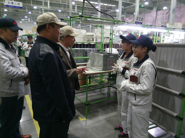 心中牵挂实习生的冷暖——我校领导专程去长城汽车徐水工厂看望实习学生