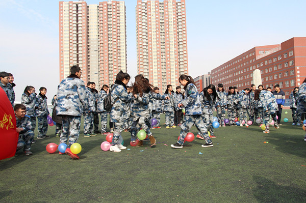 学生干部在路上，团队辉煌尽眼前