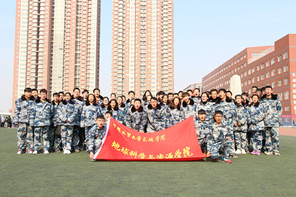 学生干部在路上，团队辉煌尽眼前