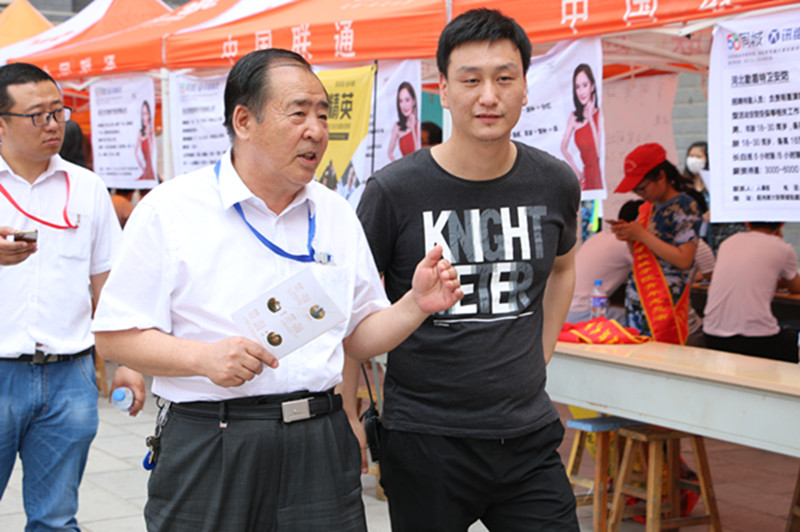 我校成功举办2017年春季校园双选会