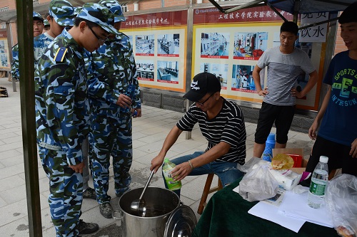 流血流汗不流泪