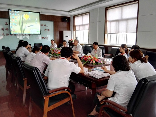 我校召开二级院部四月份重点教学工作总结汇报会