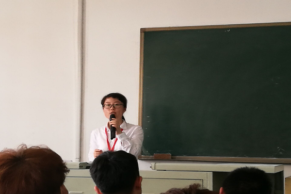 管理学院工程造价专业举行双学位报名宣讲会