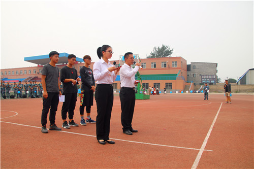 【学生活动】九月金黄精神爽，地科男篮风姿俏