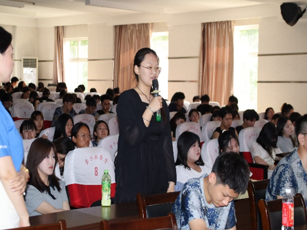 学术讲座|保定理工学院|管理学院|伟巴斯特社会公益活动周之走进保定理工管理科学与工程学院HR讲堂