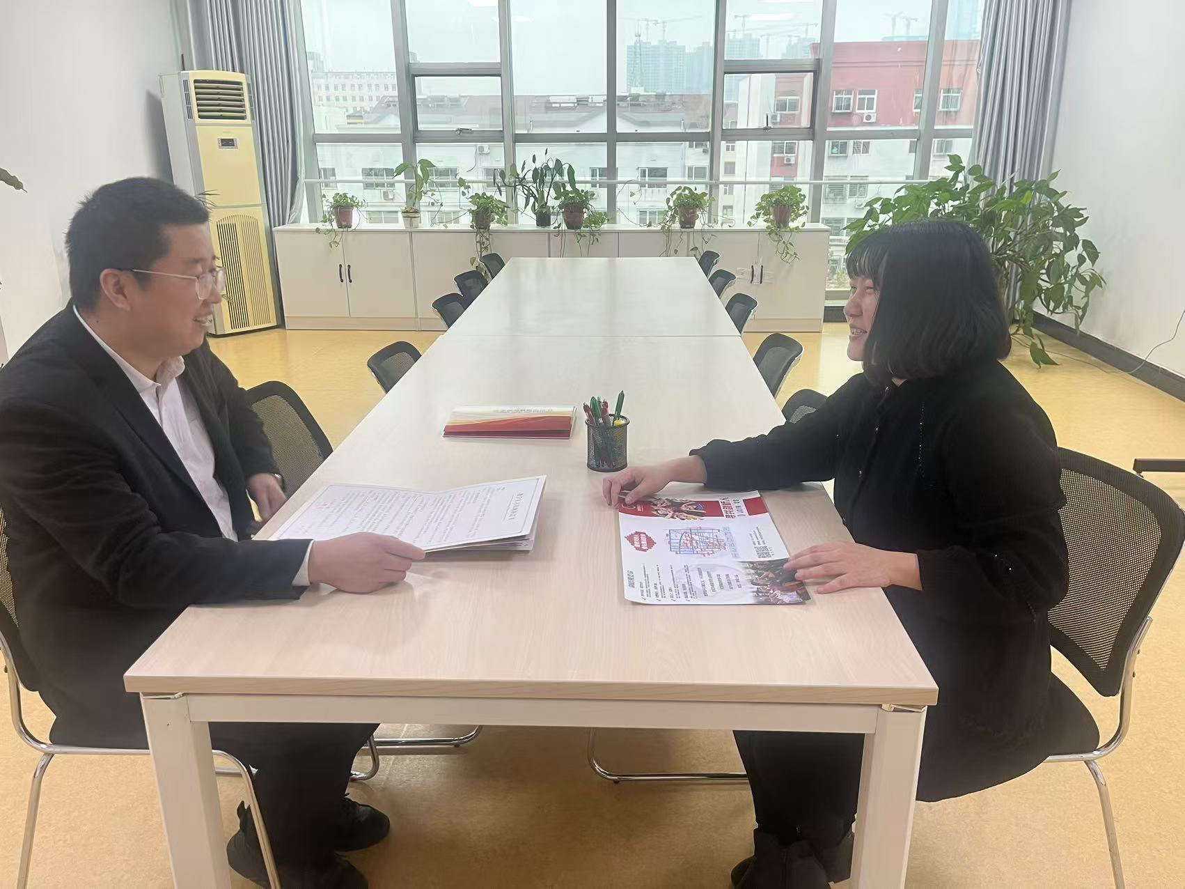 访企拓岗促就业，保定理工学院教育学院与剑桥英语学校开启合作新篇章
