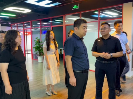 校企携手谋新篇 产教融合育良才 保定理工学院艺术学院教师团队赴天津广告人文化集团考察交流