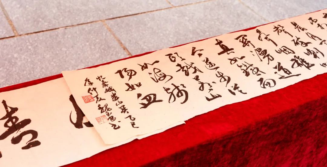 我院举办庆建党104周年作品展