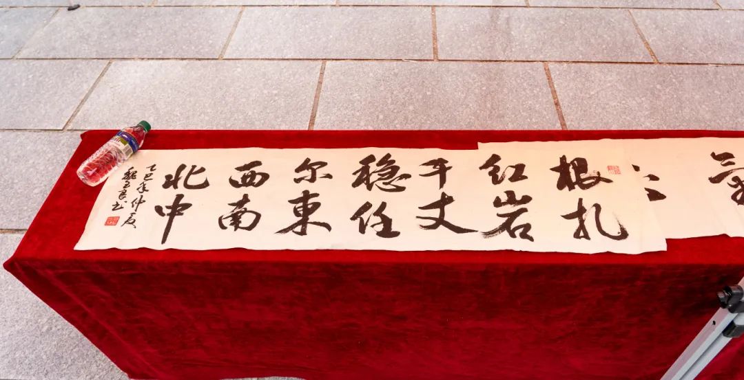 我院举办庆建党104周年作品展