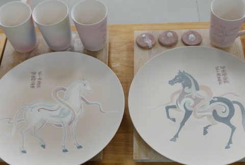 艺心贺校庆  薪火共传承 ——保定理工学院艺术学院多维赋能学校二十华诞