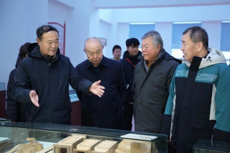 “共筑非遗梦，携手创未来”——保定理工学院2025年非物质文化遗产传承与发展共同体成立大会圆满召开