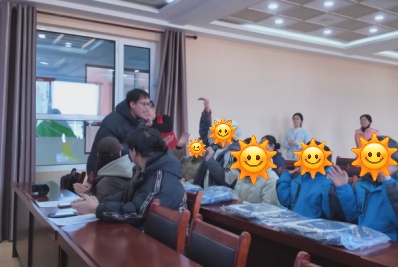 青春志愿——保定理工学院与安国团市委携手共办“点亮一盏小橘灯，助残接力暖童心”关爱特殊儿童公益活动