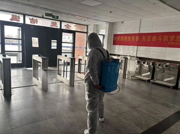 暖心服务|保定理工学院管理学院：筑牢健康防线，护航学子归来