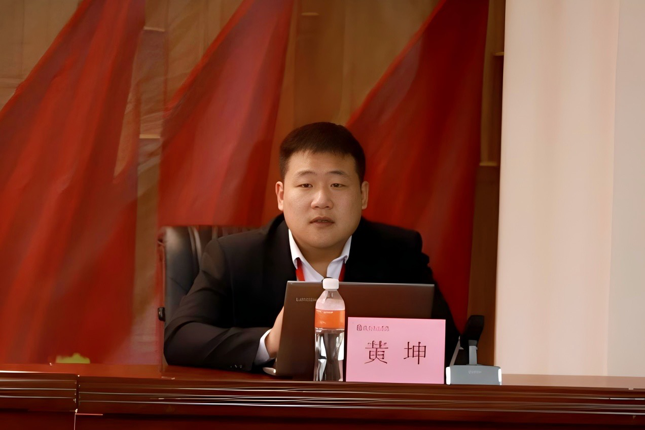 保定理工学院召开2026年春季学期第四周学生工作部署会