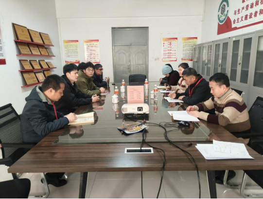 落叶清扫车研发与应用师生工作室简介